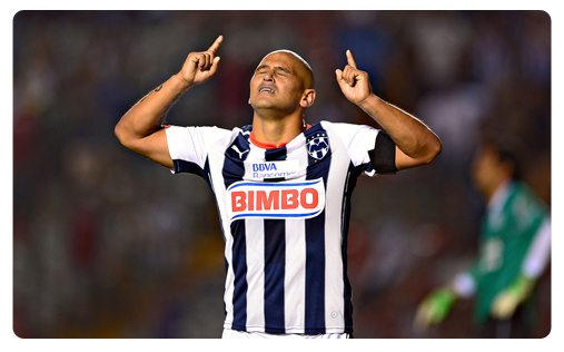 Humberto Suazo Suazo libère Monterrey