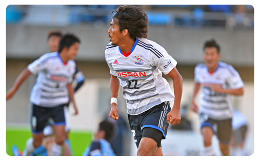 Nakazawa libère Yokohama, le titre se rapproche